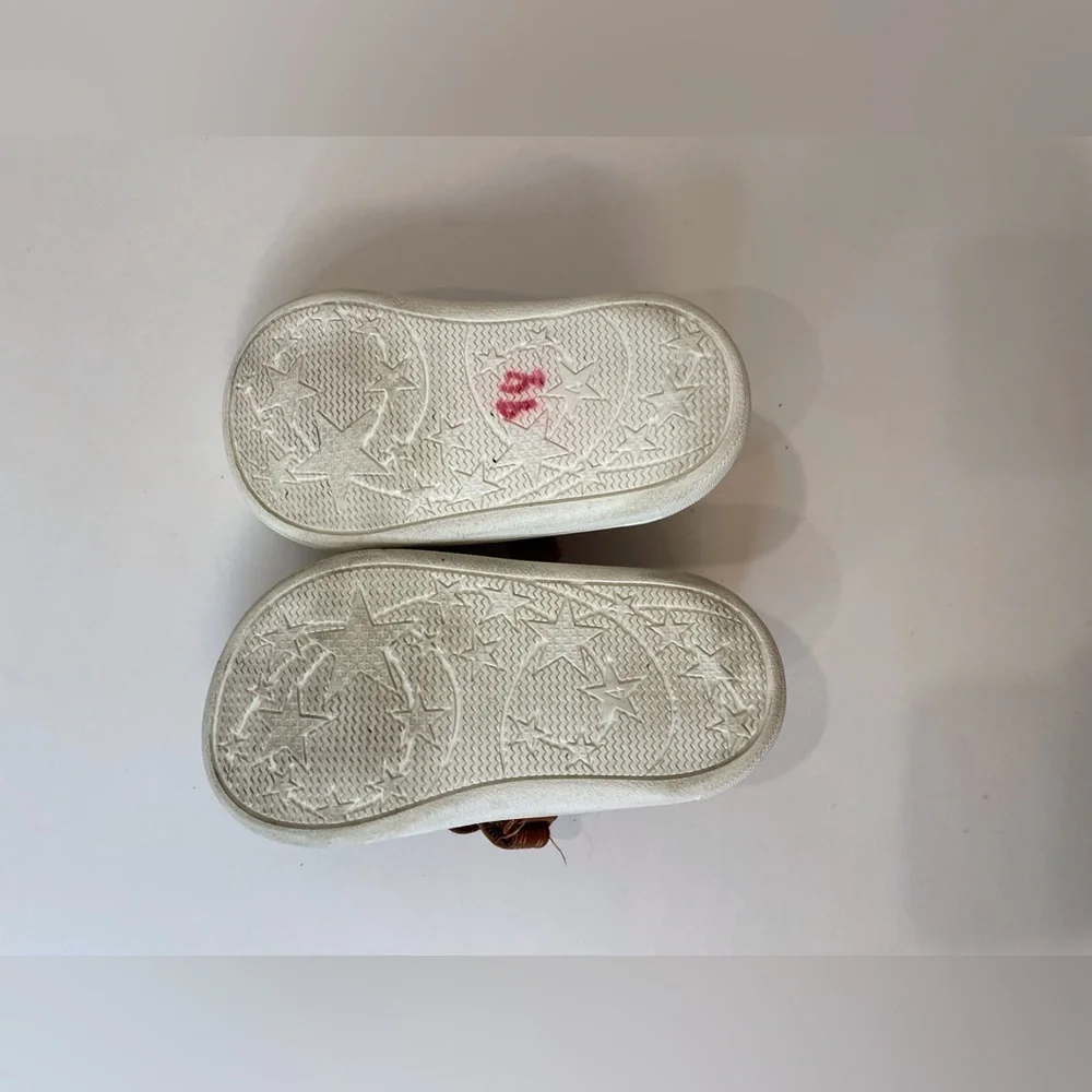 Carter’s Toddler Girl’s Slip-On Bow Brown Flats‎ Size 4
